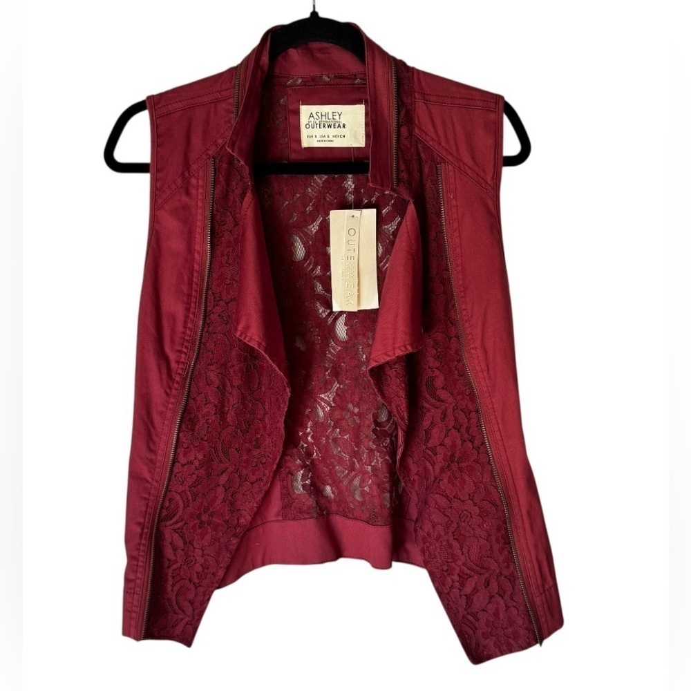 NWT Ashley By 26 International Outerwear Burgundy Lace Asymmetrical Vest Size S